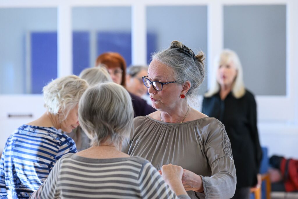 Teaching dancing